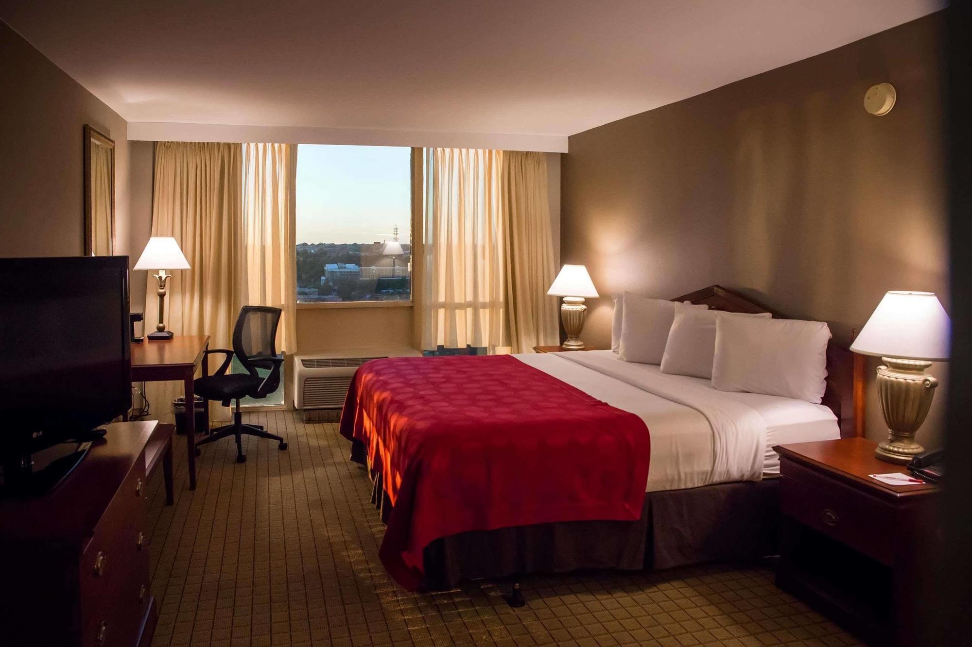 Ramada Plaza By Wyndham Atlanta Downtown Capitol Park Otel Dış mekan fotoğraf